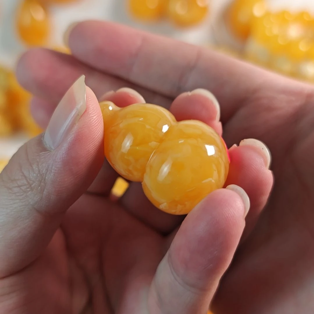 蜜蜡吊坠(赠链)未镶嵌