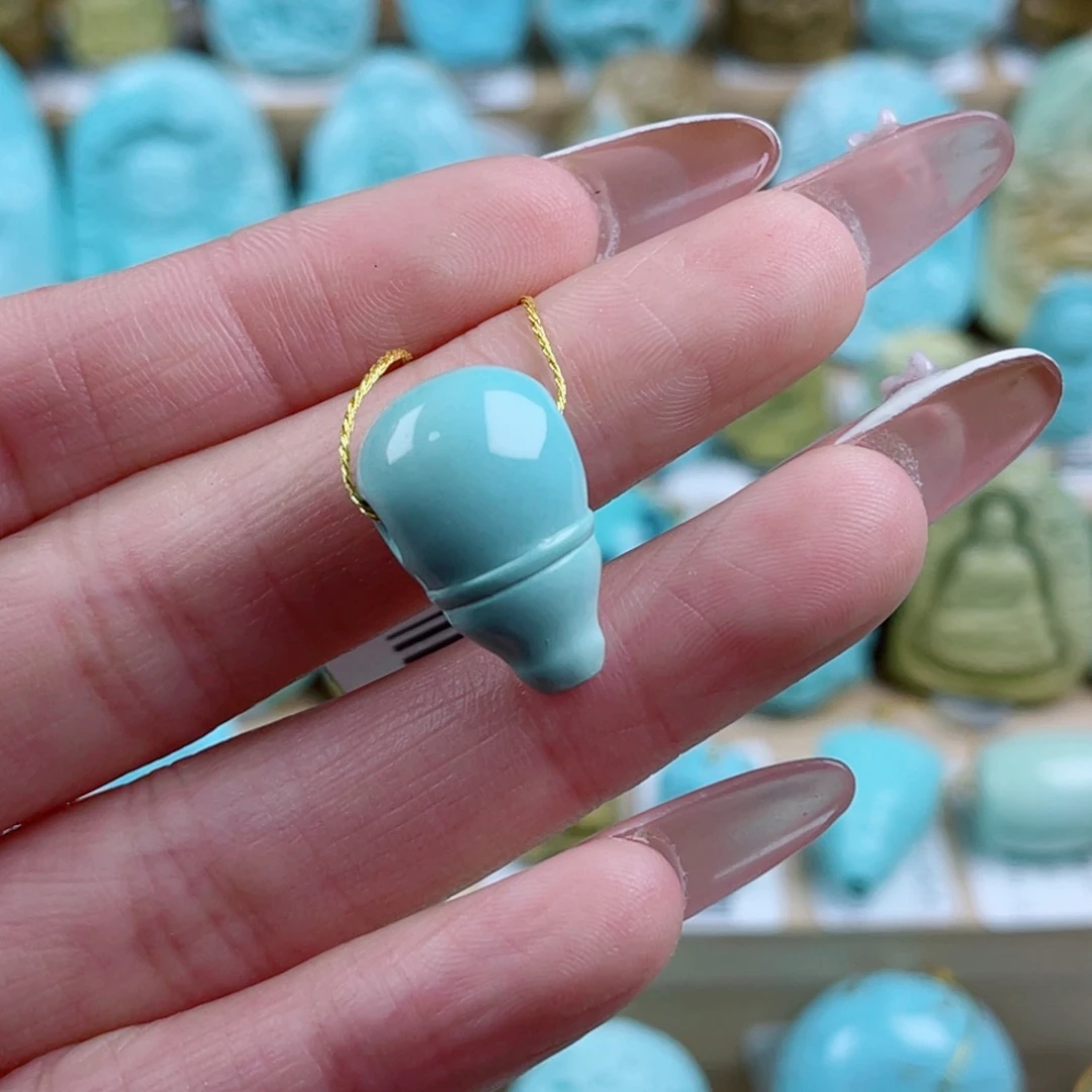 绿松石未镶嵌珠宝奇石