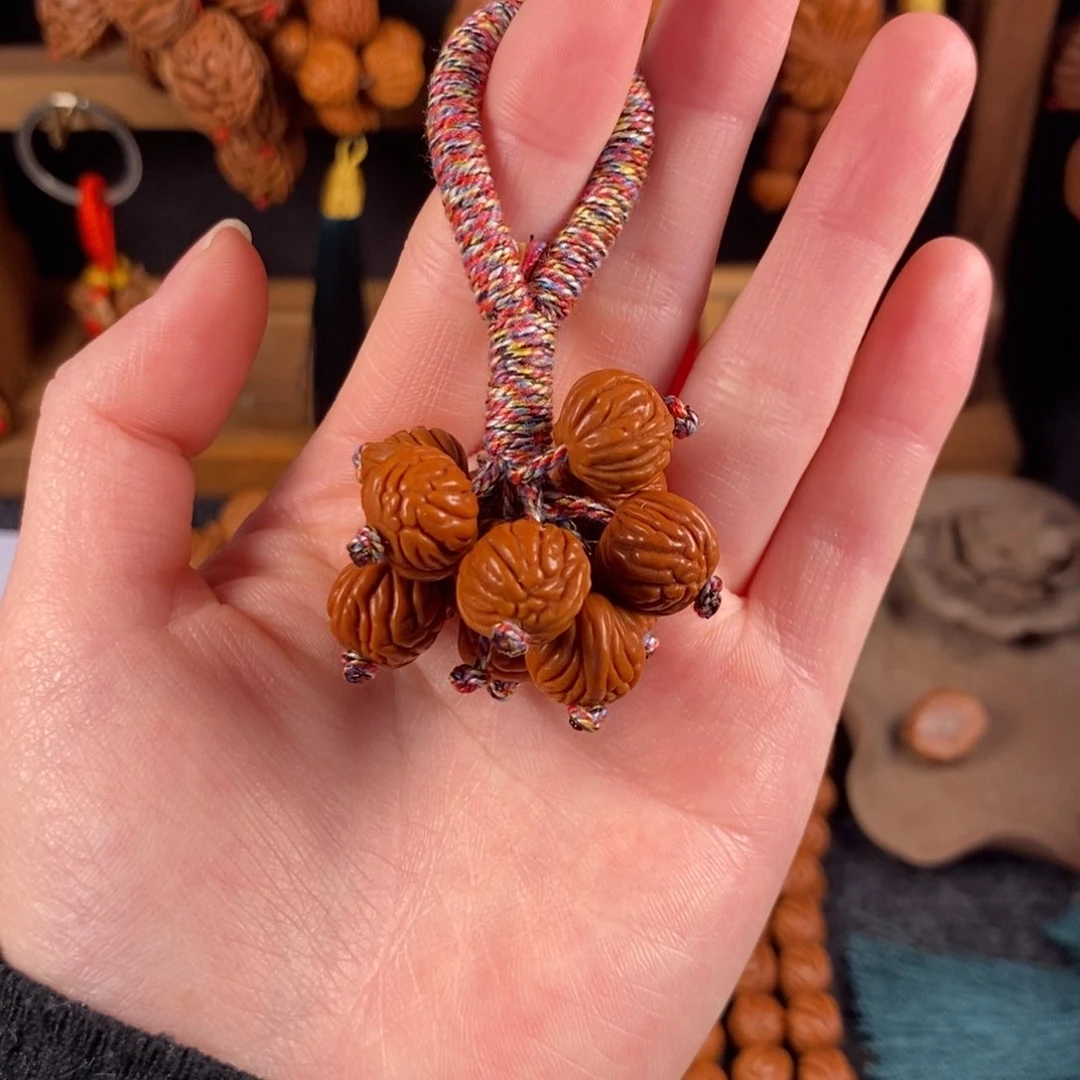 吊坠桃核桃枭挂件