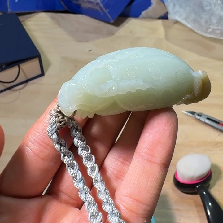 未镶嵌和田玉（糖玉）挂件