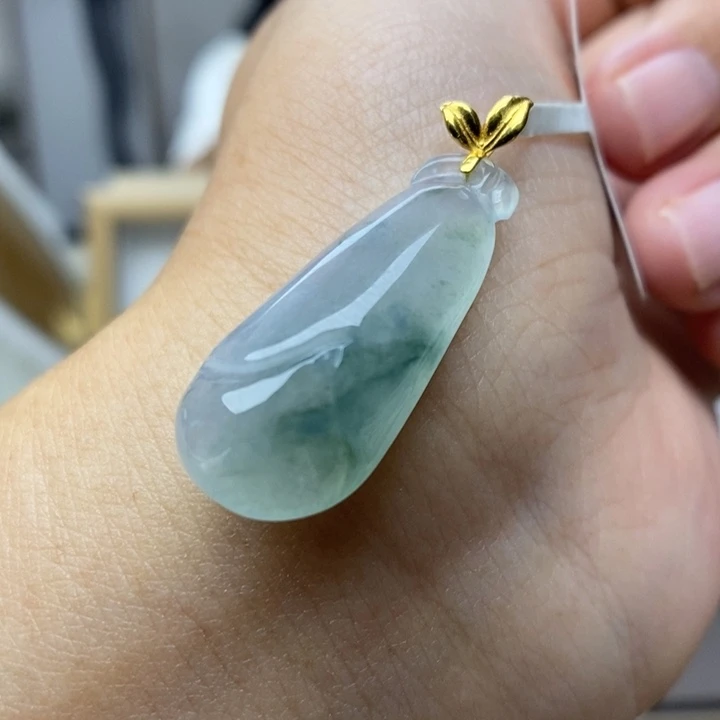 【闪购商品】颈饰18K金镶嵌翡翠6