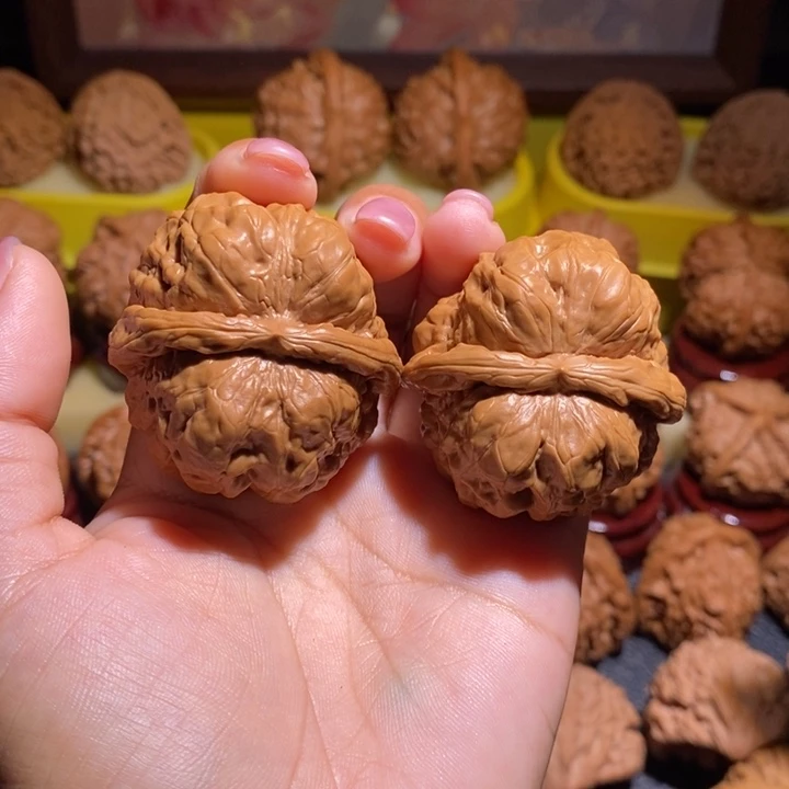 文玩核桃吊坠43蛤蟆头