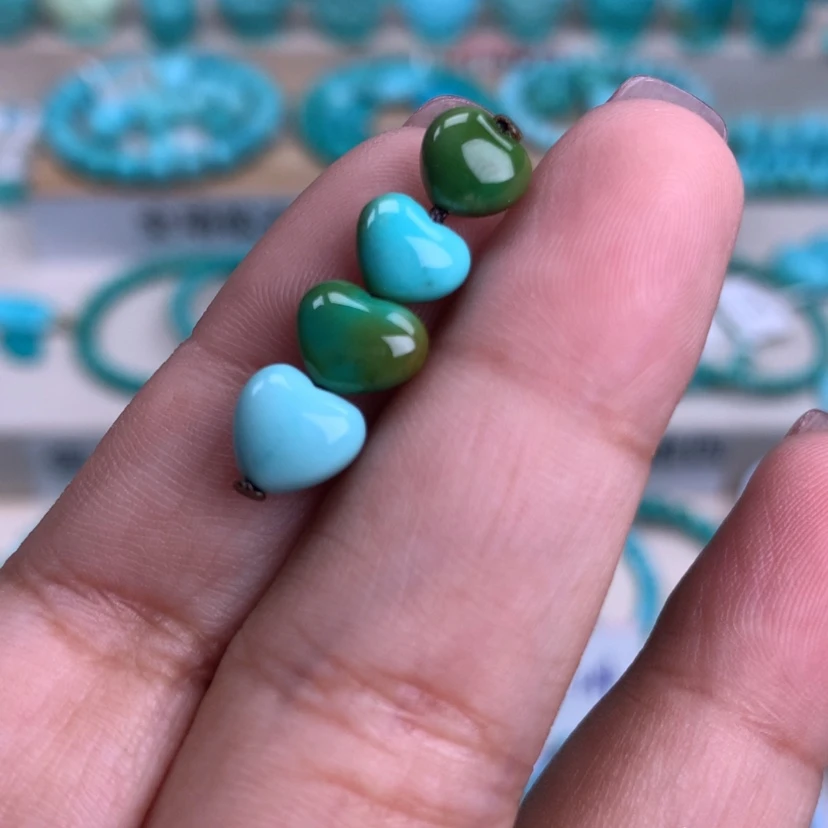 【闪购商品】绿松石未镶嵌雕刻