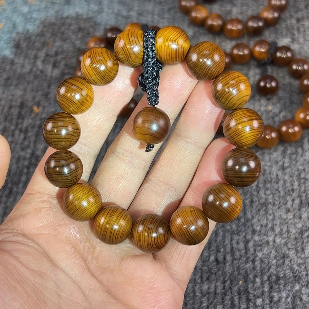 崖柏太行崖柏特挡，毕业款崖窝阴沉料15圆珠，奇楠香