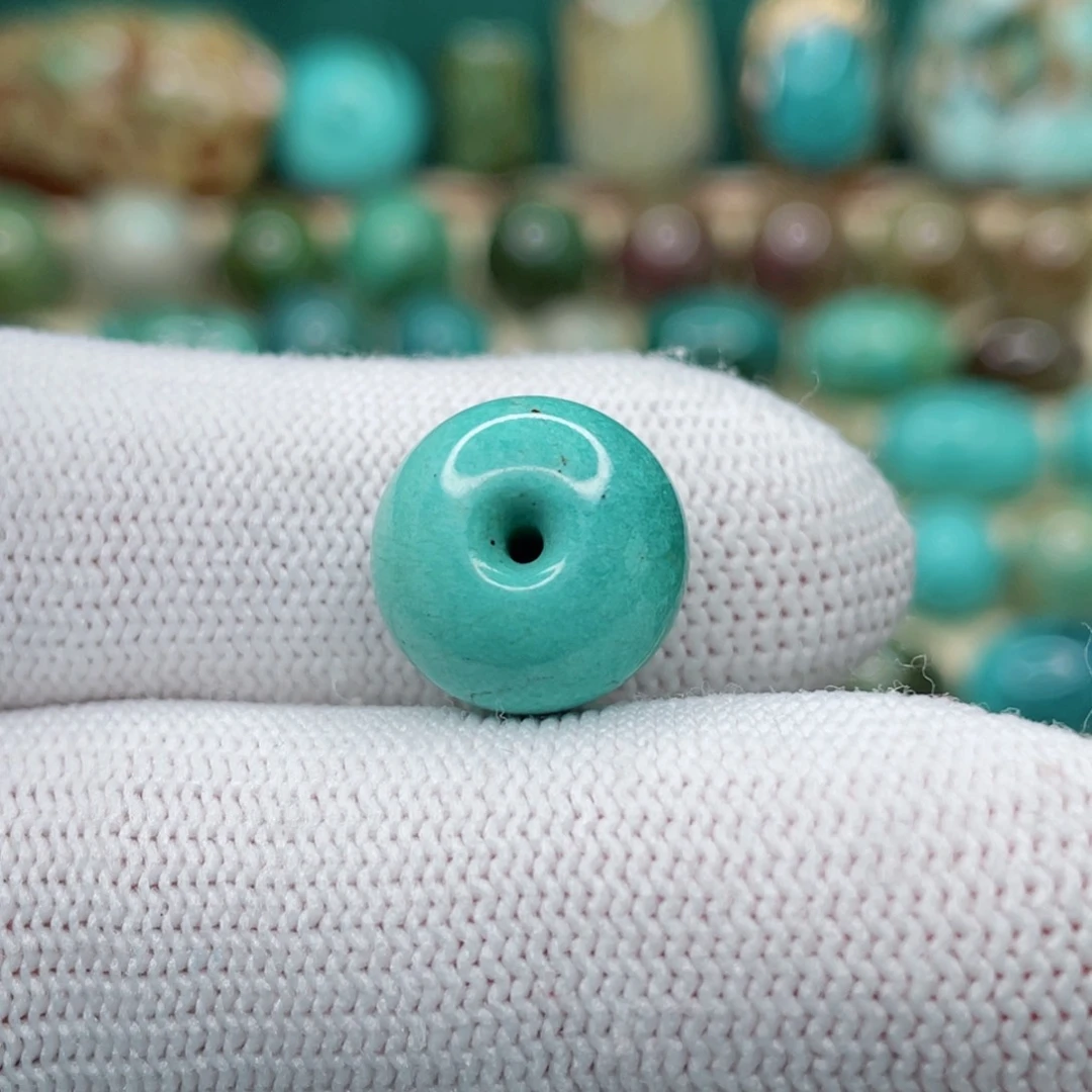 未镶嵌绿松石颈饰