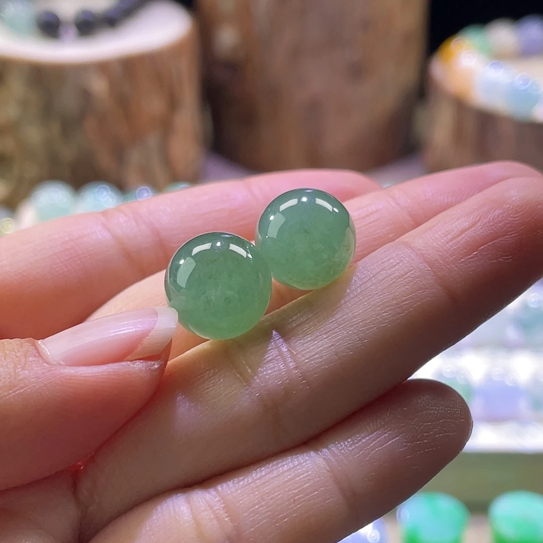 散珠翡翠展示勿拍缅甸翡翠a货卡11+冰油绿发其一