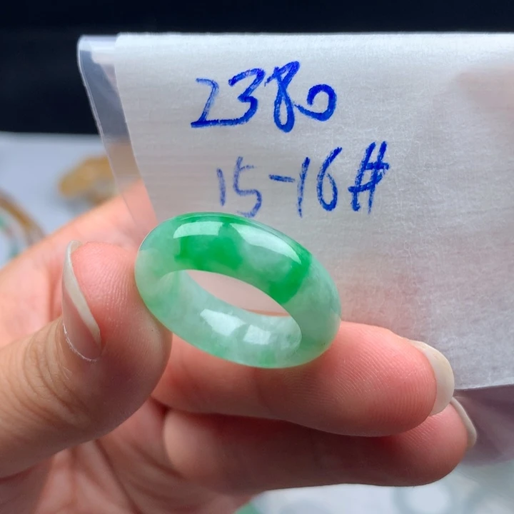 红***悦未镶嵌戒指翡翠戒圈