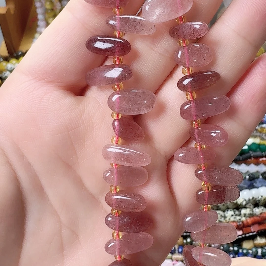 未镶嵌玛瑙/玉髓珠宝半成品草莓晶随形长牙一条