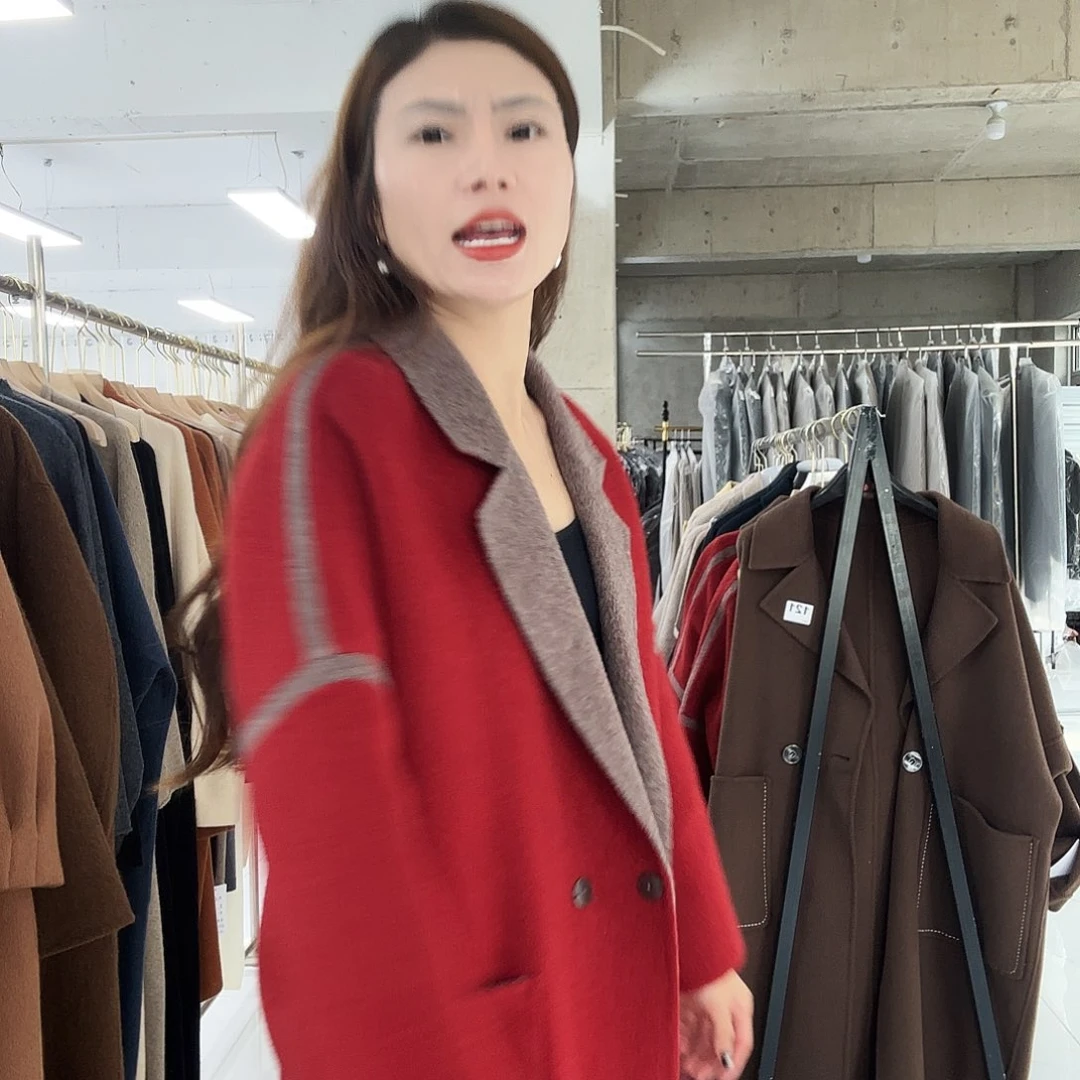 125红色羊毛大衣L