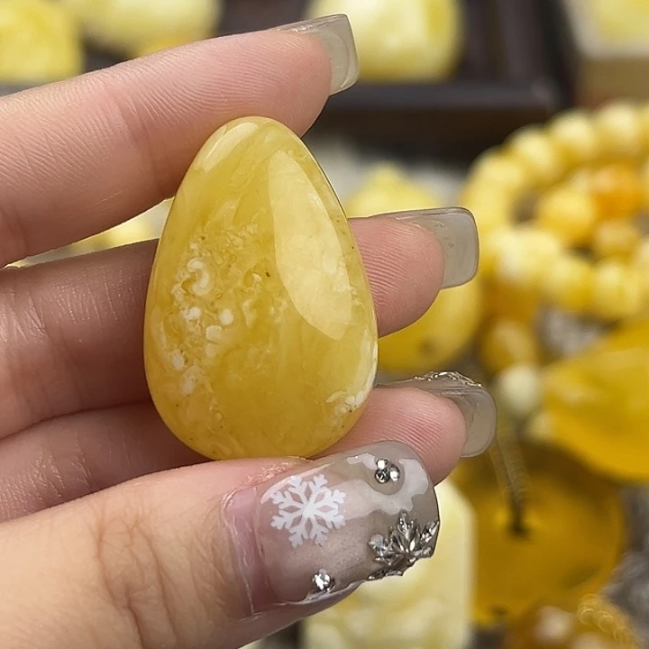 蜜蜡未镶嵌裸石微瑕91