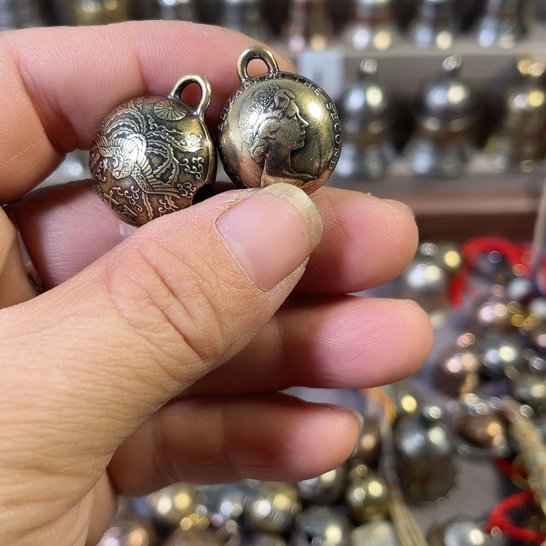 胡***渔硬币铃铛组合挂件