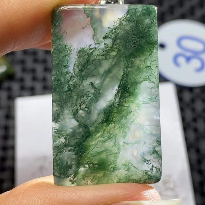 未镶嵌颈饰玛瑙/玉髓刘*柱