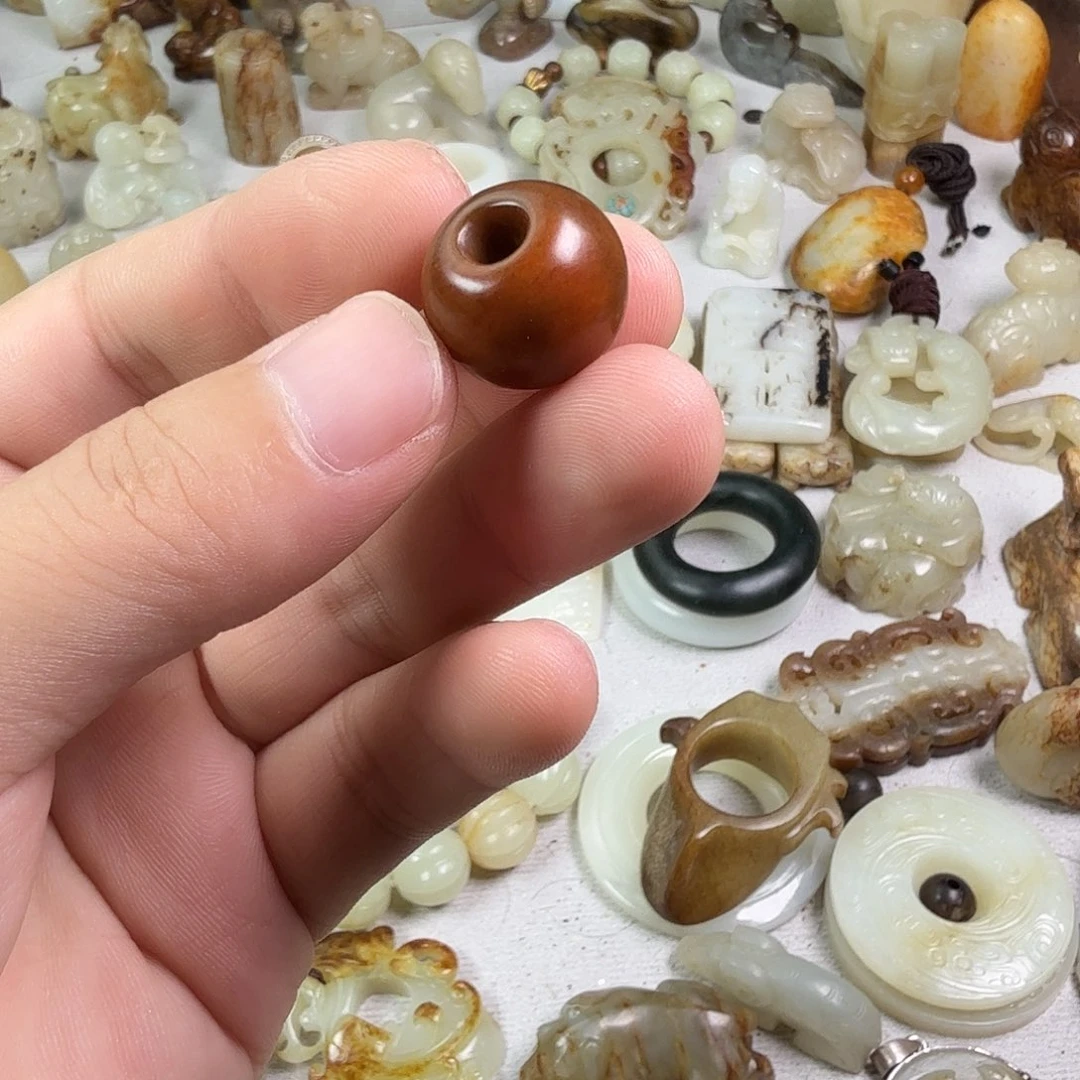 金***真和田玉（糖玉）未镶嵌手链