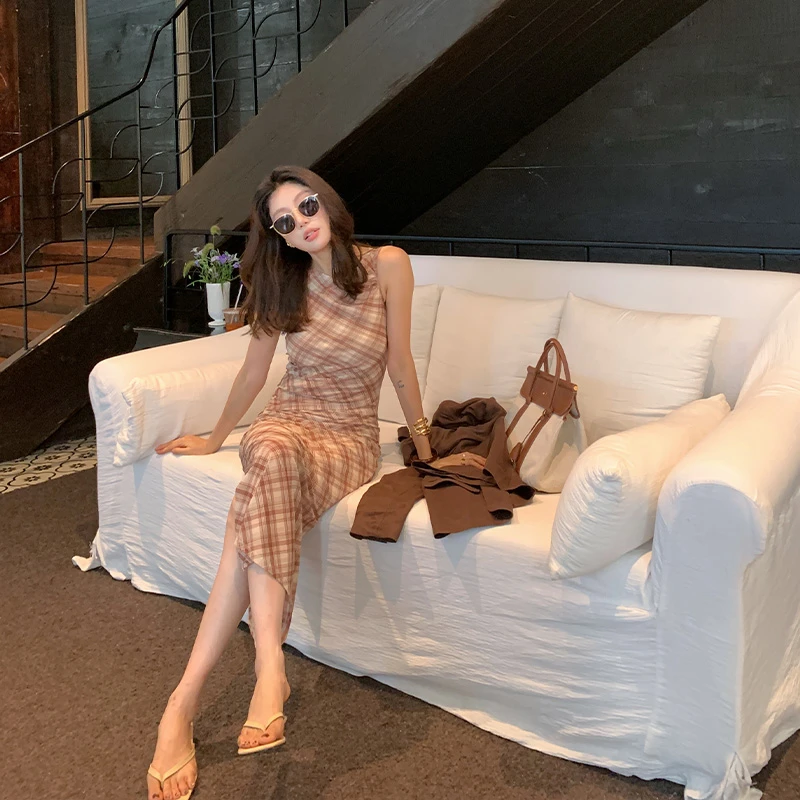 【ALONE SAVOR】龍喜儿 秩叙 无袖格纹显瘦连衣裙收腰气质长裙T604