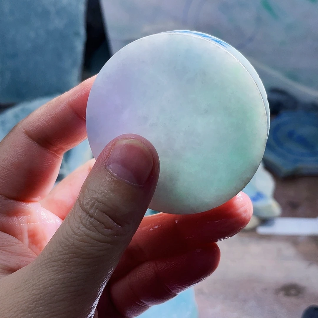 翡翠未镶嵌颈饰毛料29