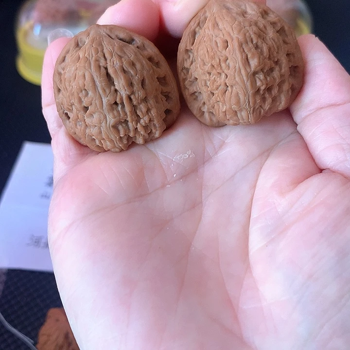 文玩核桃吊坠34尺红玛瑙