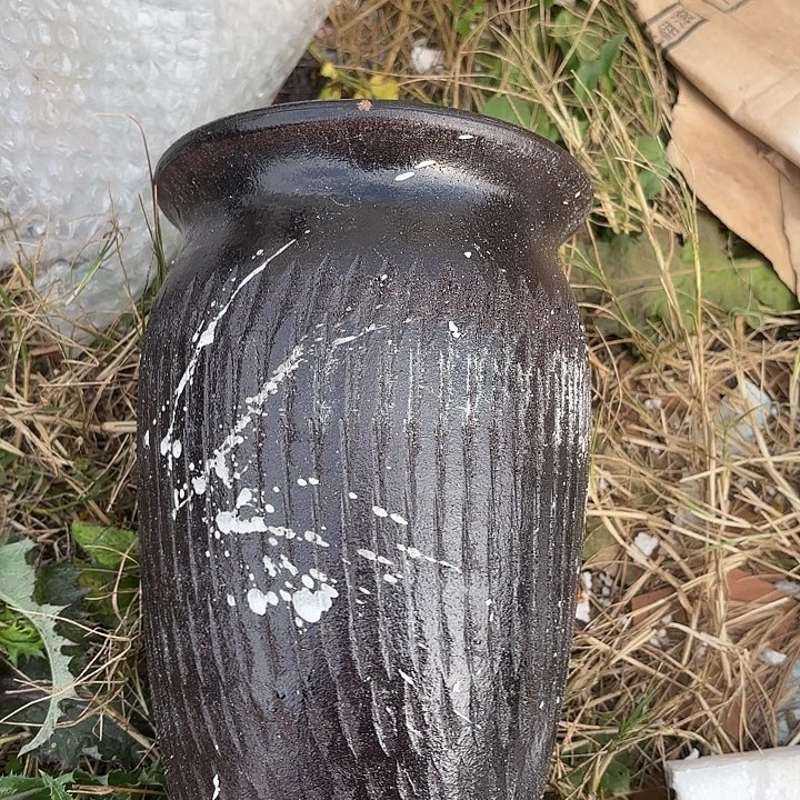 正品紫砂口15高25瑕疵。。。。。。