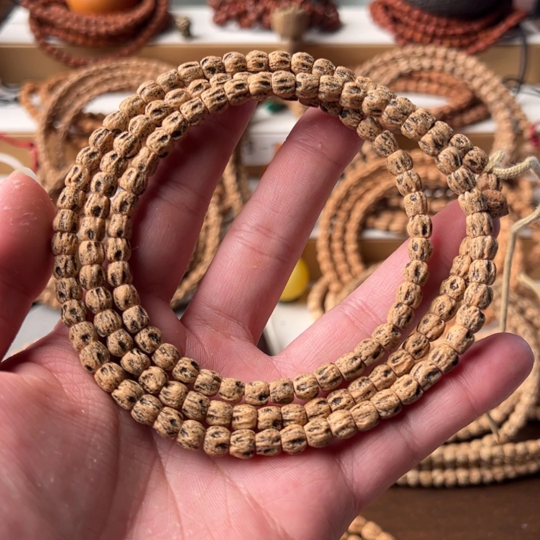 X***N吊坠柏香籽/百香籽