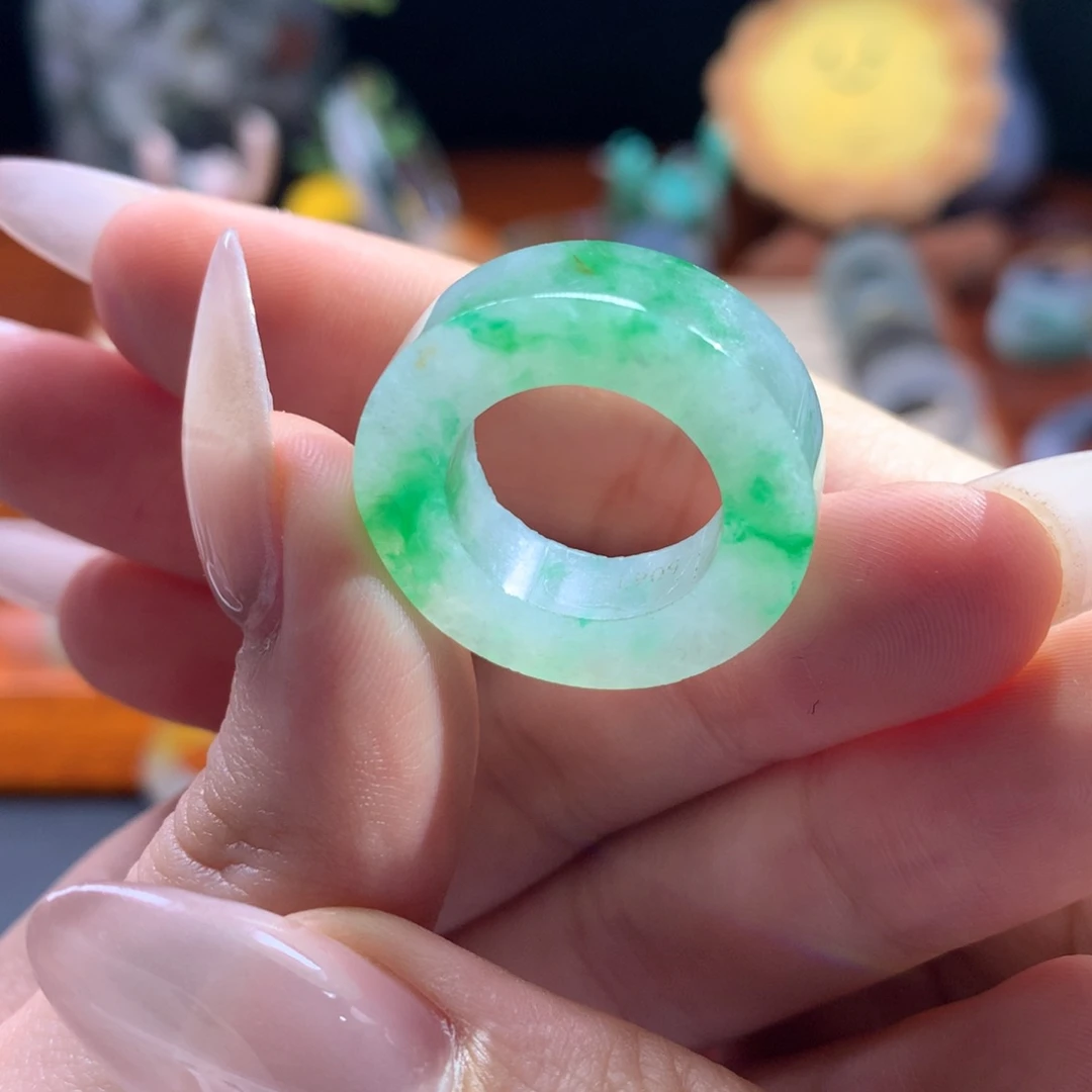 定制翡翠未镶嵌阳绿 10-17