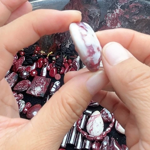 【闪购商品】天然辰砂天然原矿朱砂吊坠