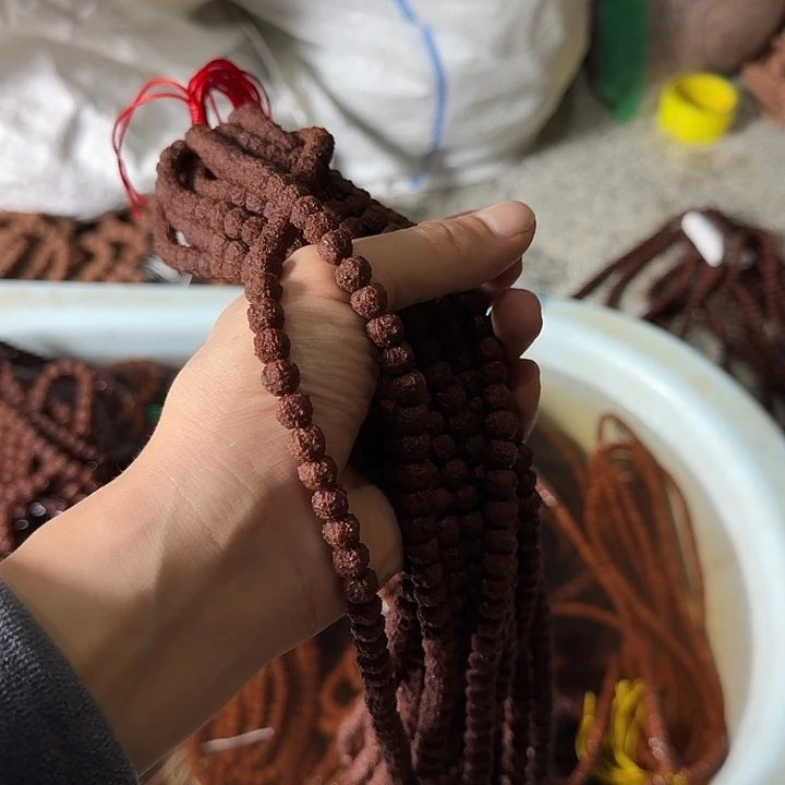 墨***白吊坠金刚菩提谢谢