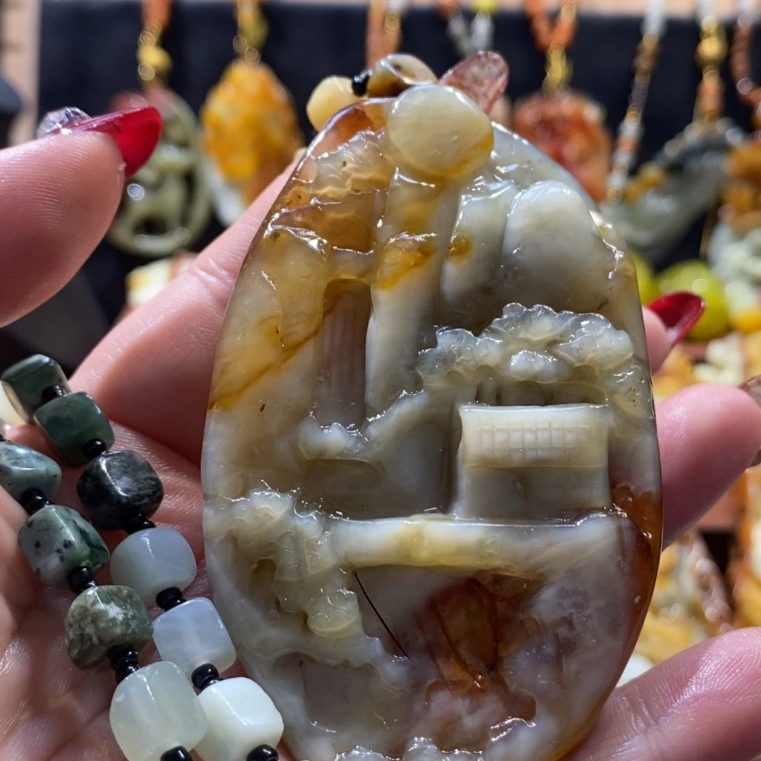 蛇纹石玉颈饰未镶嵌