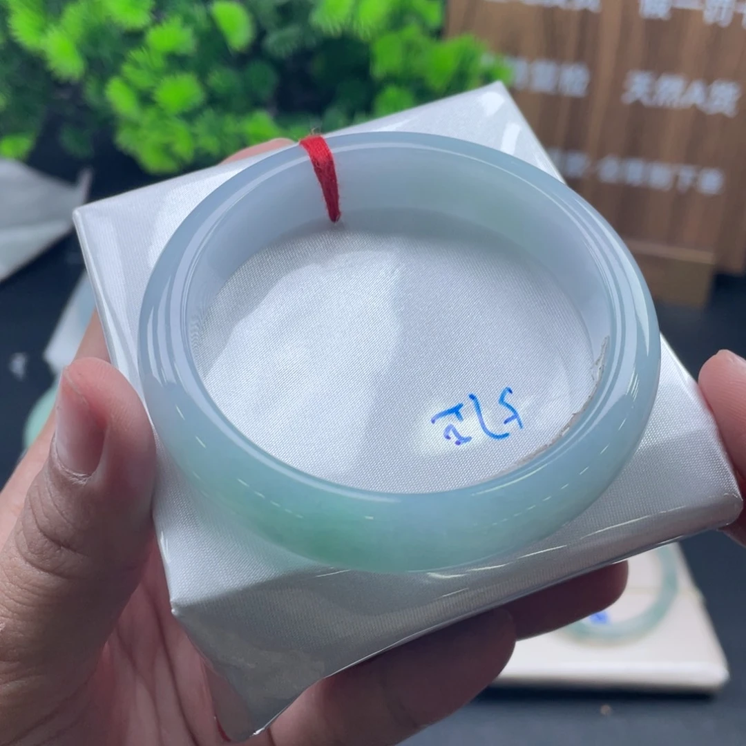 翡翠手镯未镶嵌蓝绿渐变57