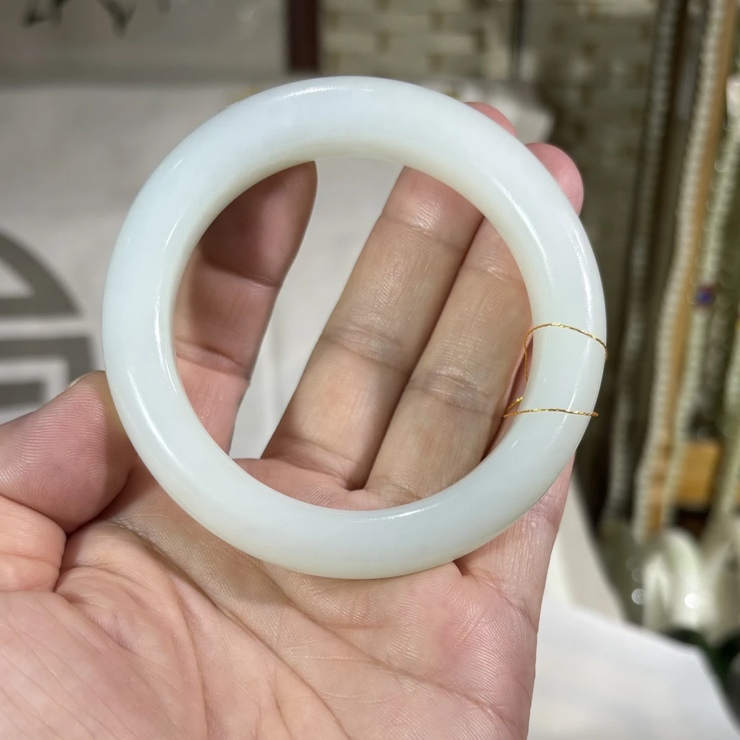高品和田玉羊脂白玉手镯59mm脂白油润细腻纯净无瑕无裂12.9*11.2m