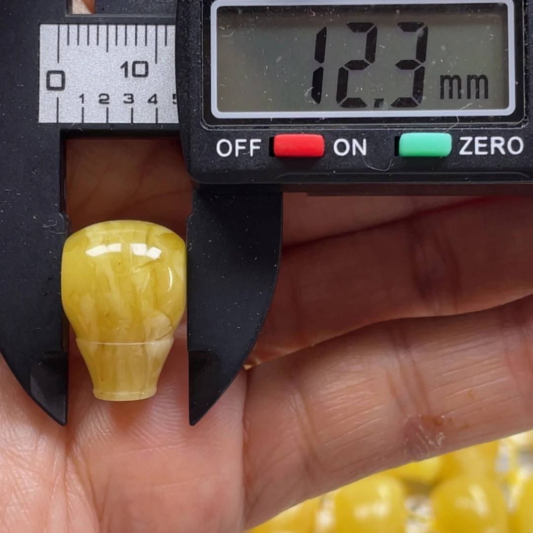 【闪购商品】裸石蜜蜡未镶嵌28杂