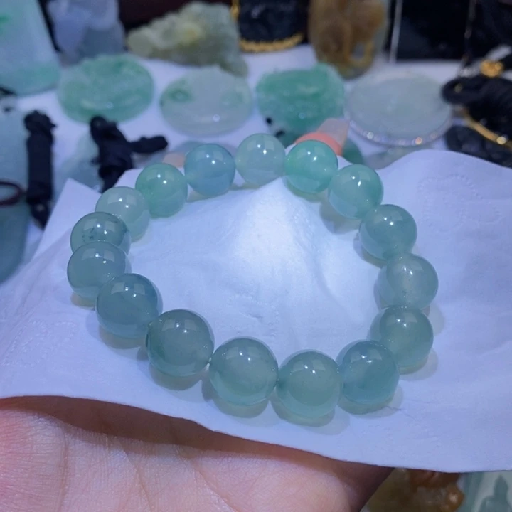 颈饰未镶嵌翡翠u****4手串