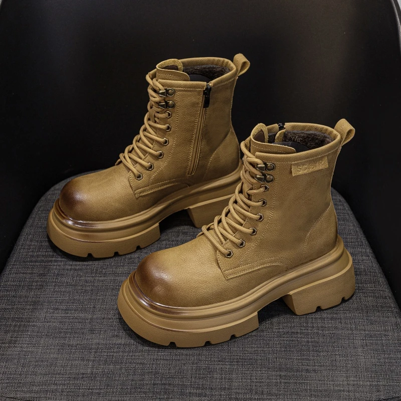 马丁靴女2025春秋新款户外川西旅行短靴爆款英伦风厚底炸街机车靴