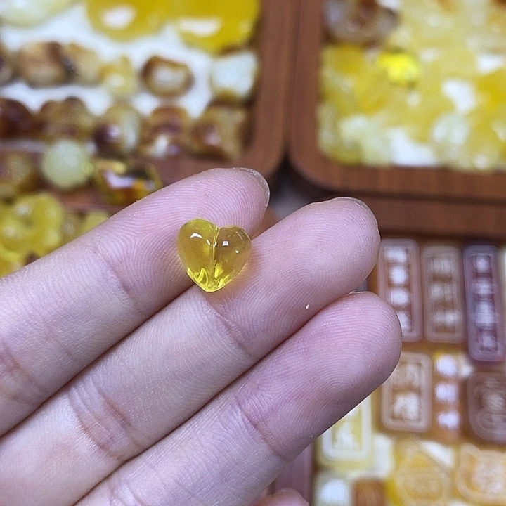 橄榄核吊坠小屁桃65