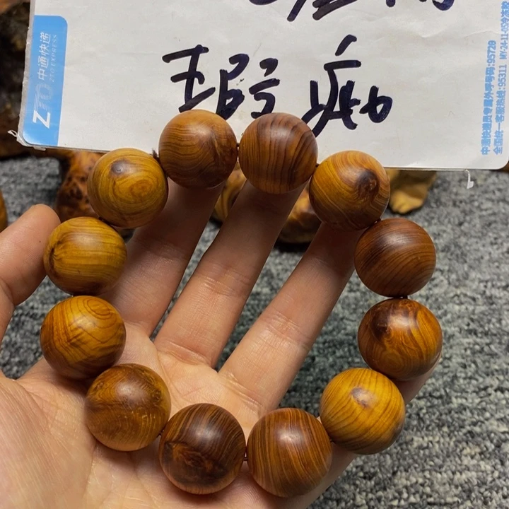 柏木（崖柏）瑕疵103