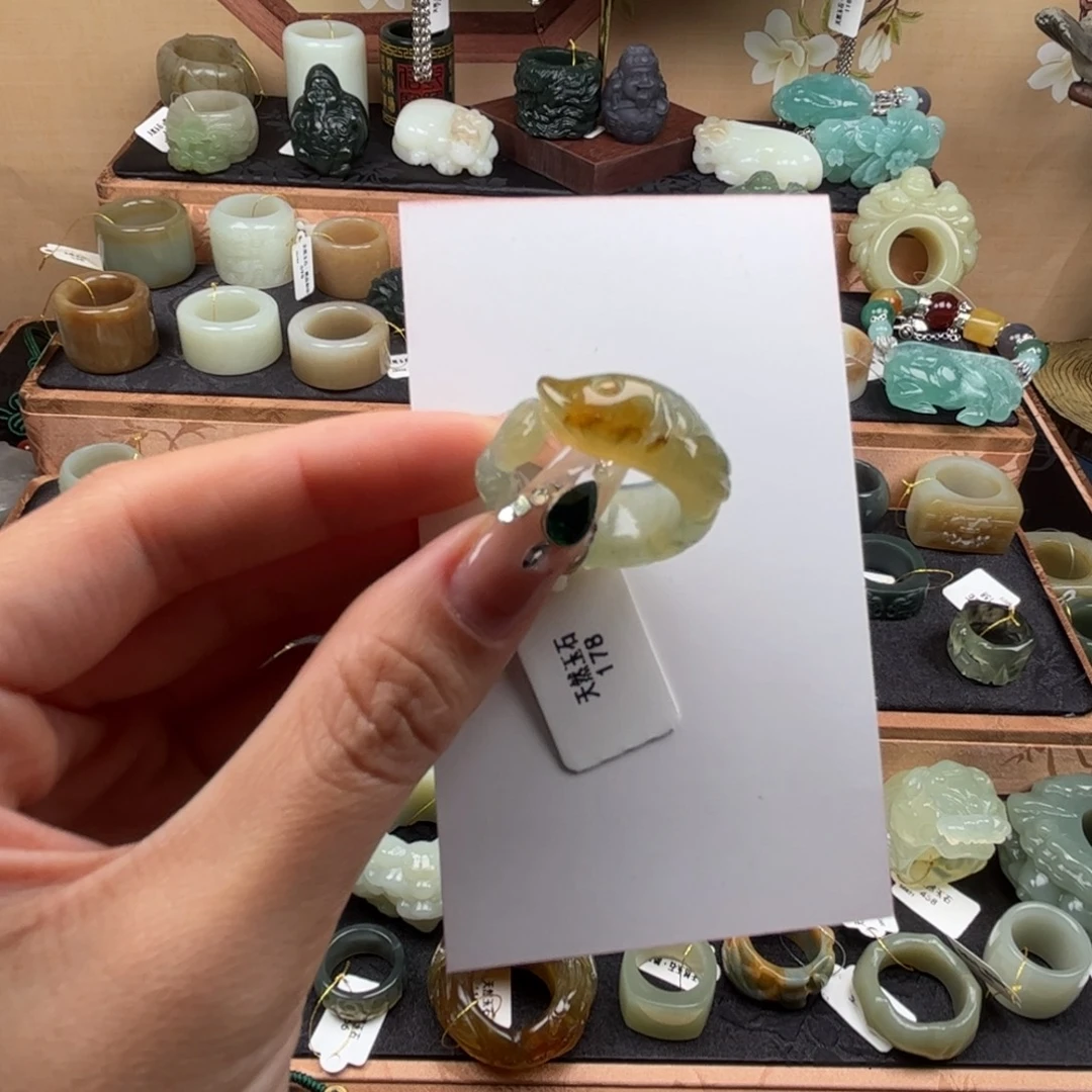 离***木蛇纹石玉未镶嵌戒指