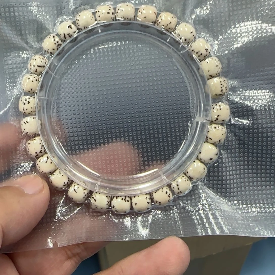 白玉菩提吊坠白色536