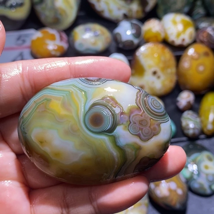 玛瑙/玉髓未镶嵌珠宝半成品59