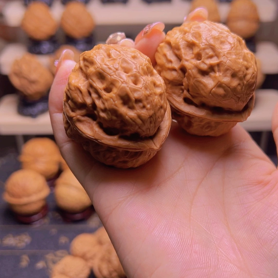 鳯***翔桃核吊坠玄武金蟾H9