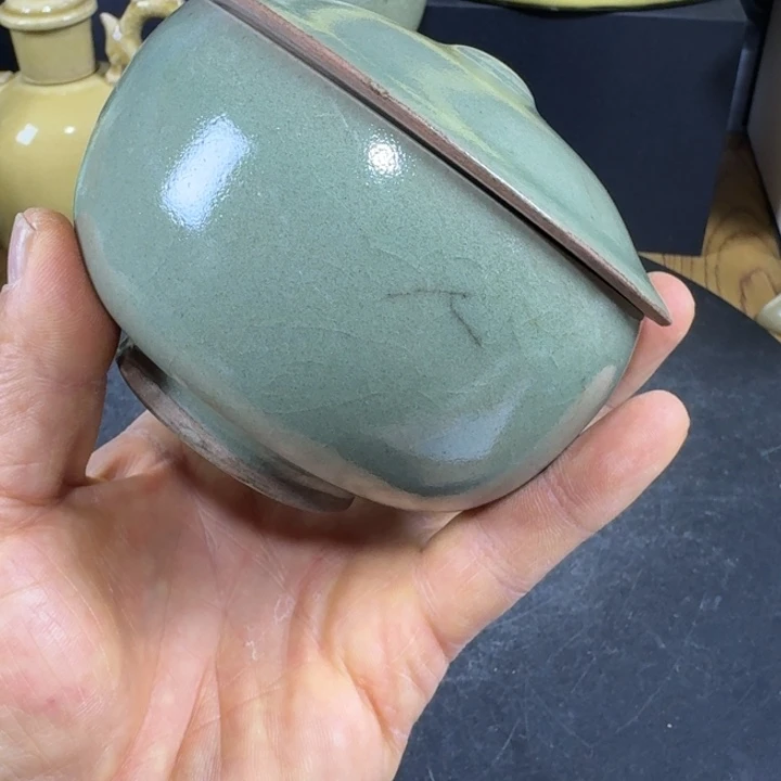 浅***行瓷片器型美观精致大方