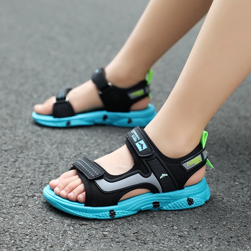 男童凉鞋2025新款夏季软底防滑中大童帅气儿童沙滩鞋小学生运动潮