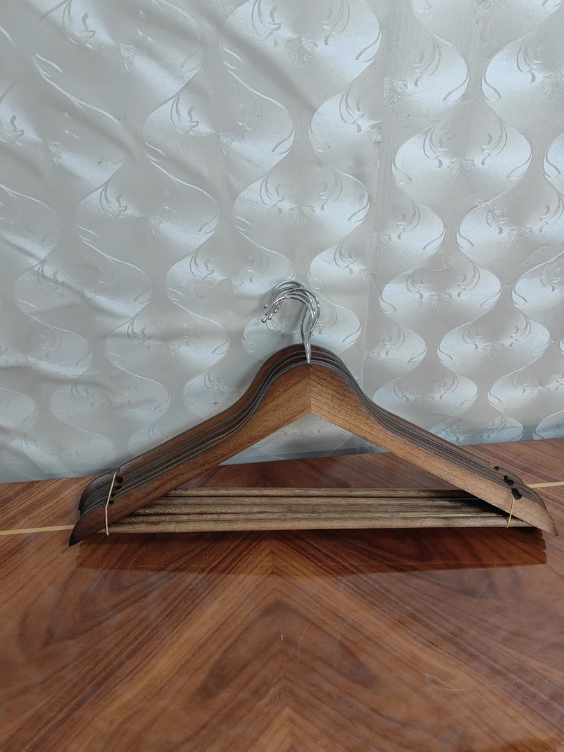 挂衣架 简约家用 衣架无痕木质