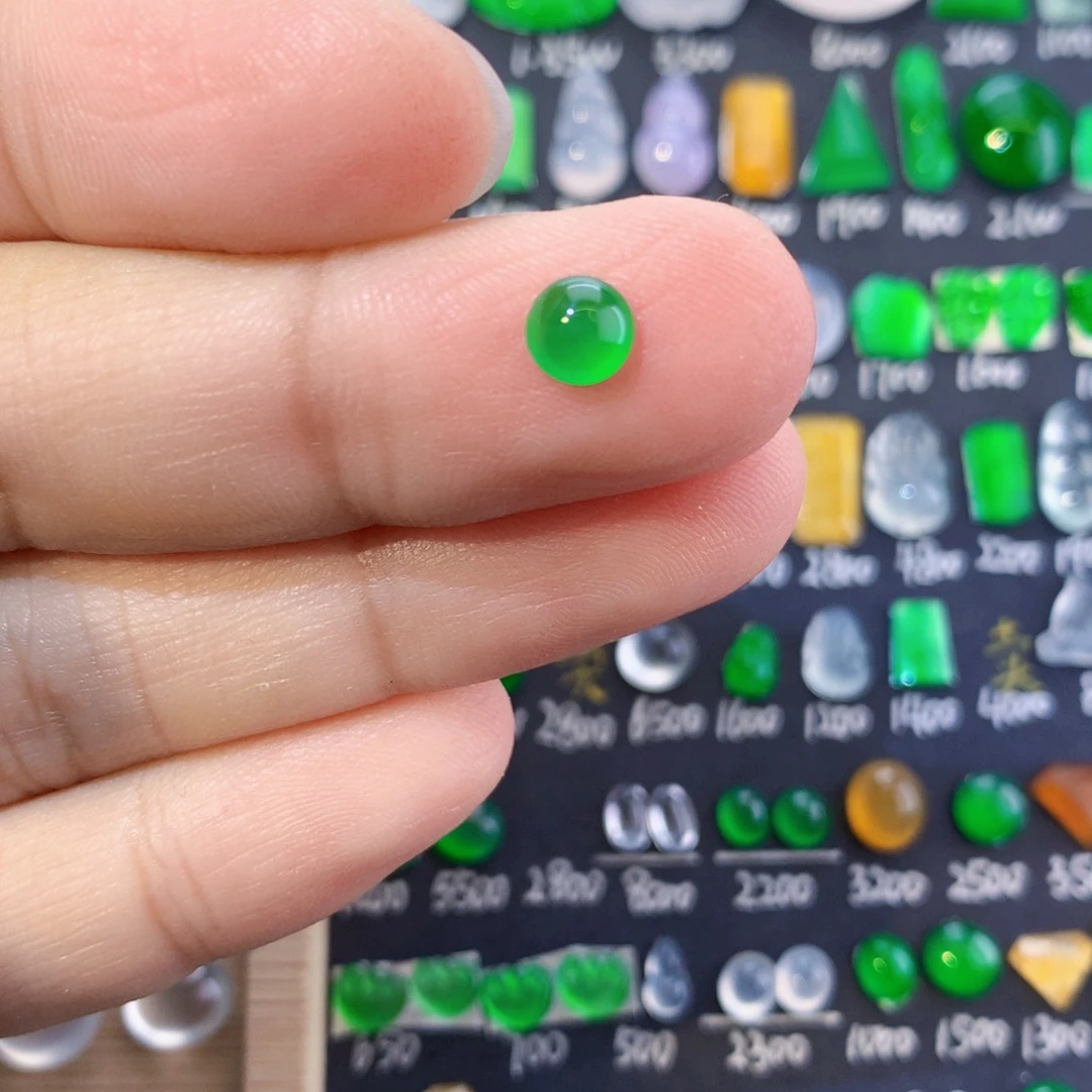 翡翠未镶嵌颈饰天然翡翠玉石绿蛋