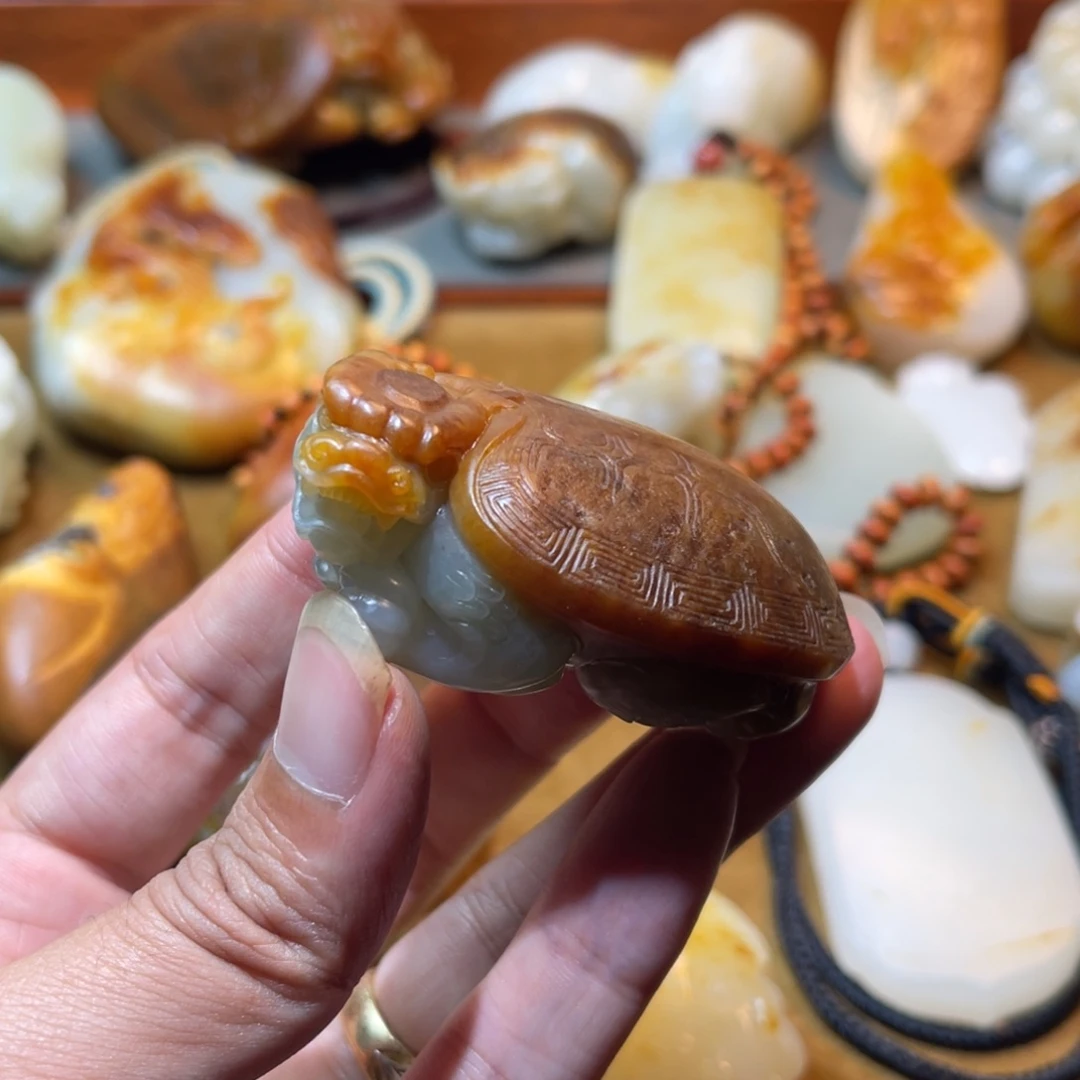 和田玉未镶嵌吊坠(不含链)