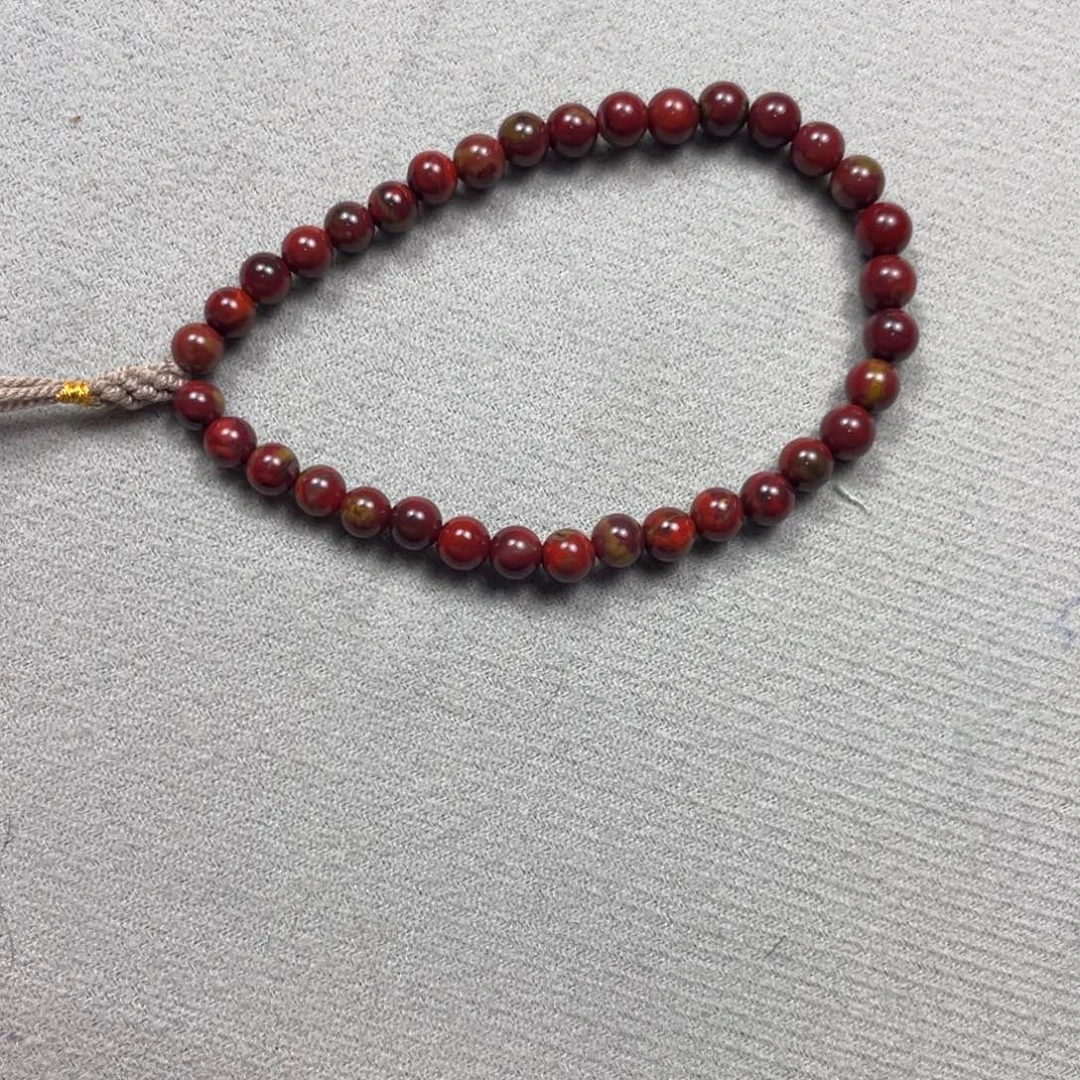 睿***.南红玛瑙未镶嵌手链