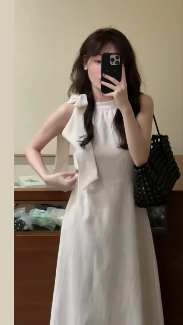 法式温柔风蝴蝶结无袖连衣裙女夏季高级感气质修身显瘦收腰长裙子