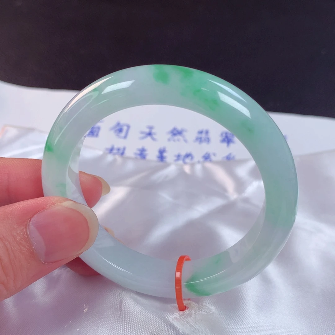 未镶嵌手镯翡翠008
