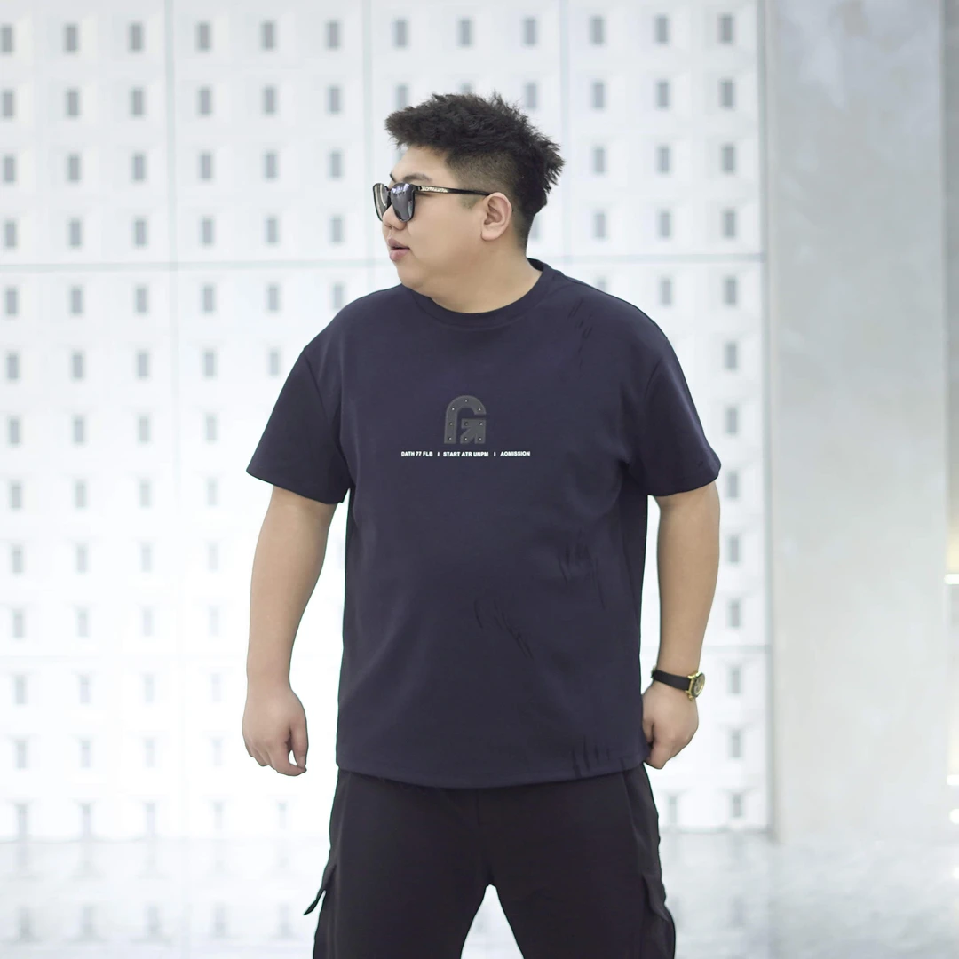 大码男装  时尚减龄  压皮字母短袖 72779