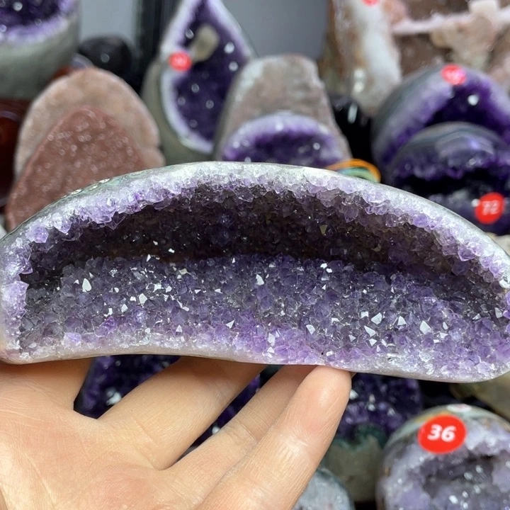 水晶摆件未镶嵌捡漏