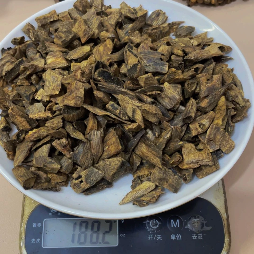 沉香木摆件妥*滴乌身圆叶小块料188克