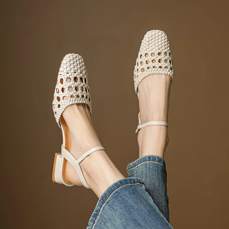 2CM真皮编织镂空凉鞋女夏新款粗跟包头鞋方头百搭罗马时尚洞洞鞋