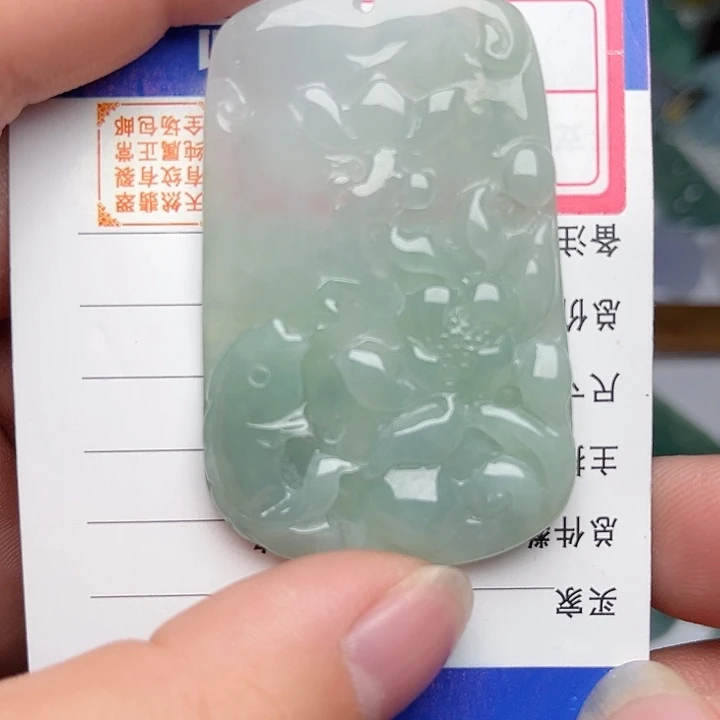 翡翠颈饰未镶嵌荷花鱼